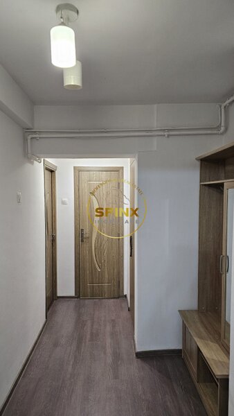 Basarabia, Diham, 3 camere bloc 82, renovat, centrala gaz, gata de mutat.
